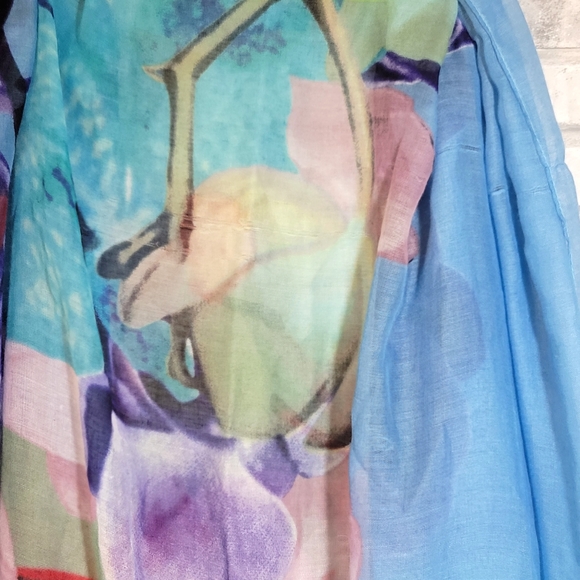 Lightweight Floral Scarf - Picture 4 of 4